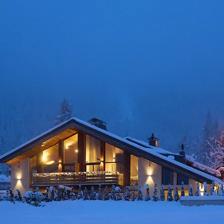 Rytola, Modern & In Chalet